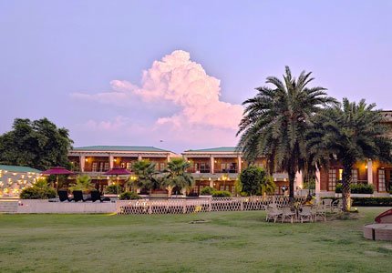 Explore Shantiniketan Retreat Tour